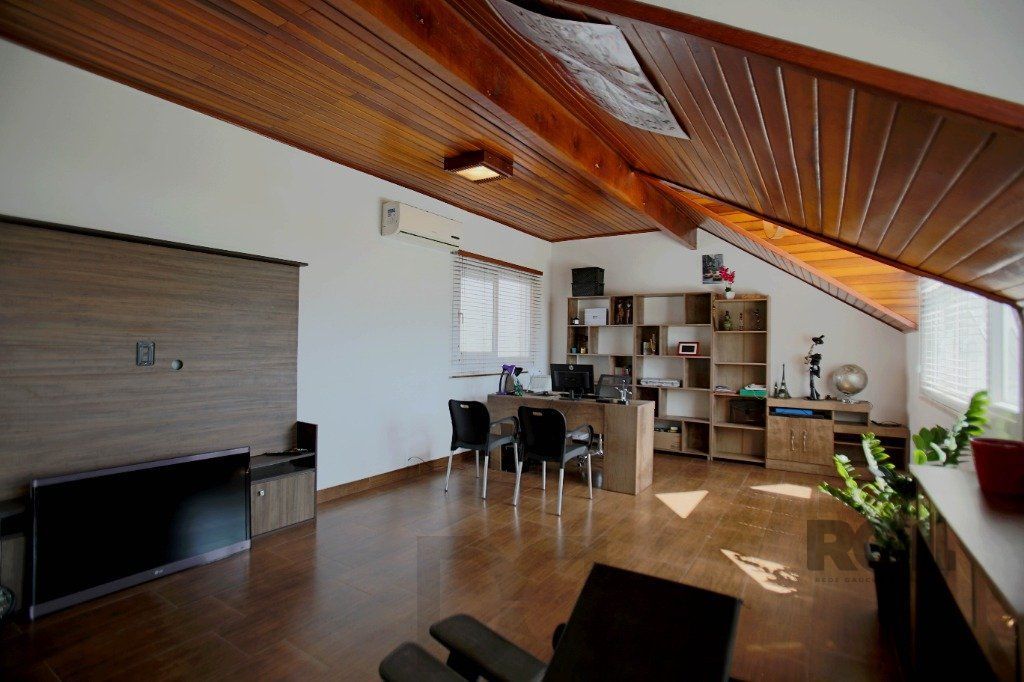Casa 3 dormitórios, 300m², 3 banheiros, 4 garagens, Bairro Ecoville — foto 44