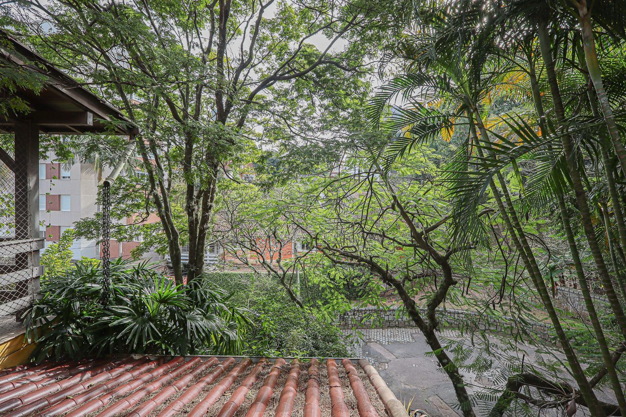 Casa em Petrópolis com terreno de 460 m2 — foto 44