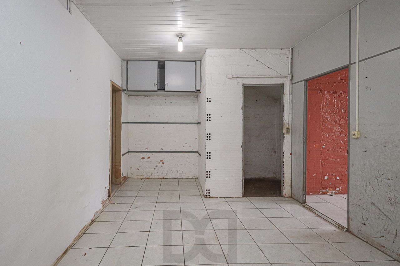 Prédio Comercial com entrada para caminhão — foto 34
