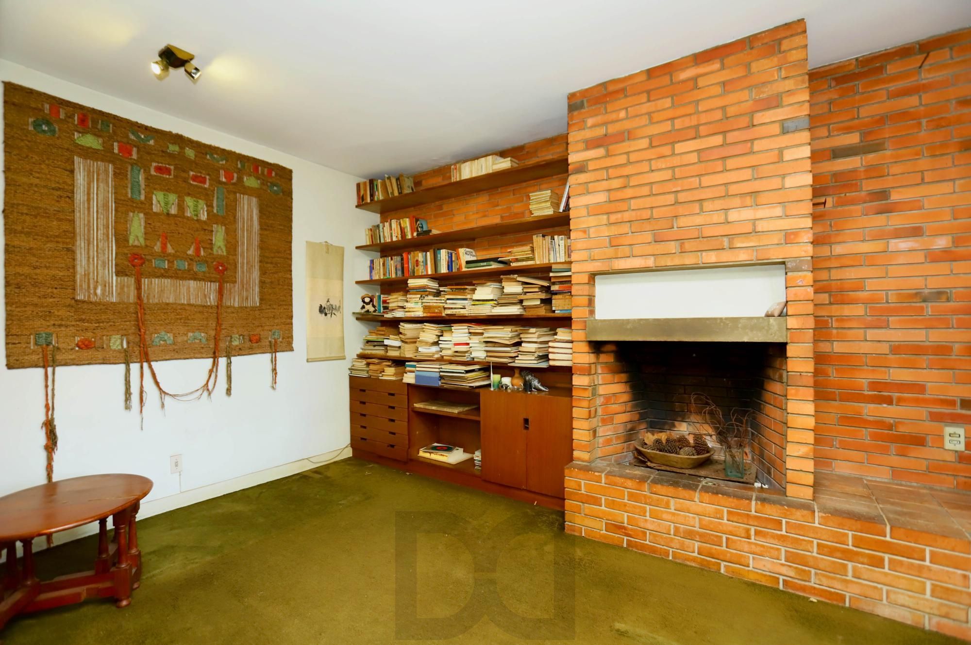 Casa no Bairro Petrópolis em Porto Alegre - Rua calma junto Av. Protásio Alves — foto 3
