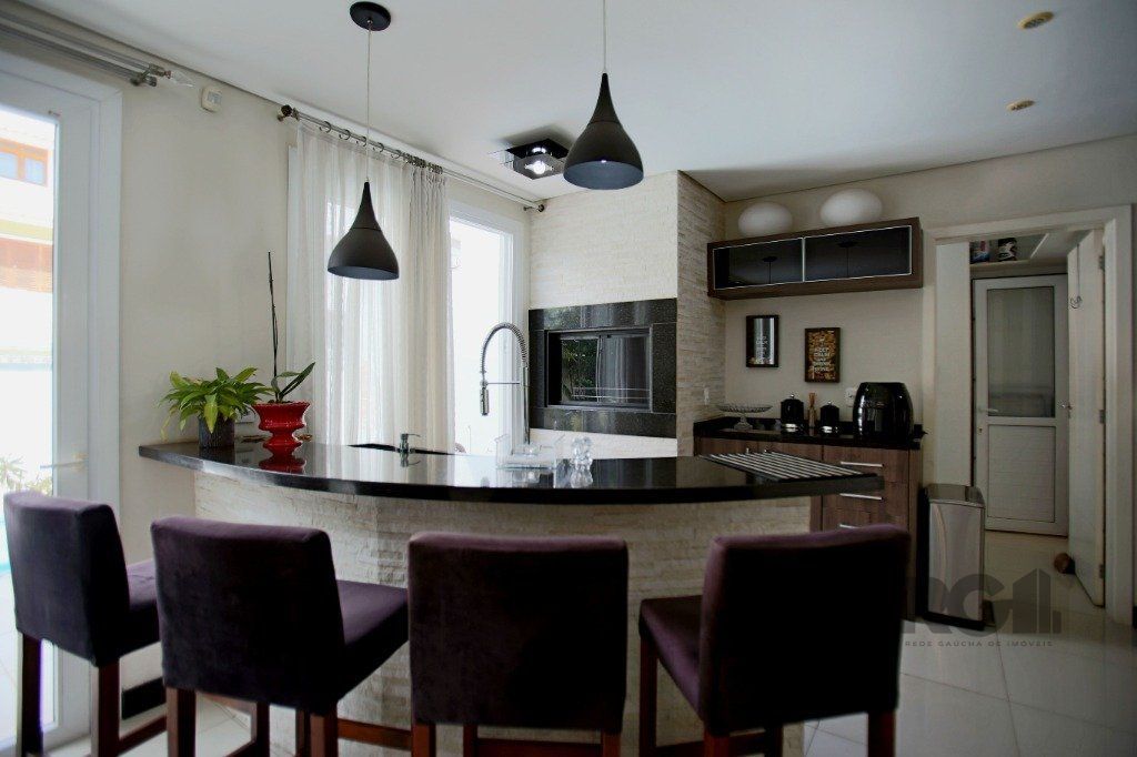Casa 3 dormitórios, 300m², 3 banheiros, 4 garagens, Bairro Ecoville — foto 12