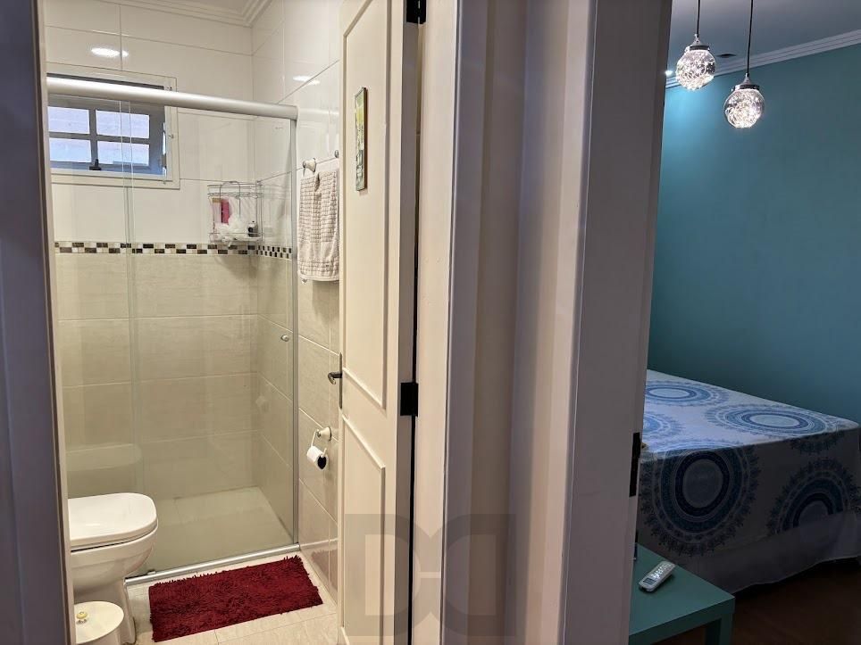 Casa em Condomínio com 3 Dormitórios, Suíte, Sótão e 2 Vagas — foto 8