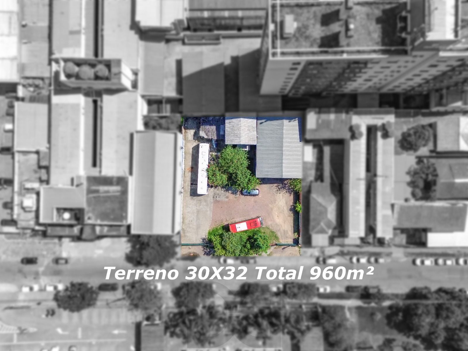 Vendo com exclusividade, 50m da PUC, terreno com 960 m2, 30,00m x 32,00m — foto 2