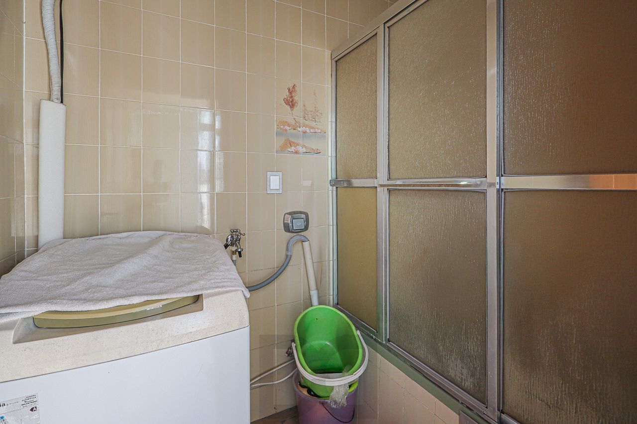 Casa à venda, 3 dormitórios, 316m², 4 vagas de garagem, Bairro São Geraldo — foto 32