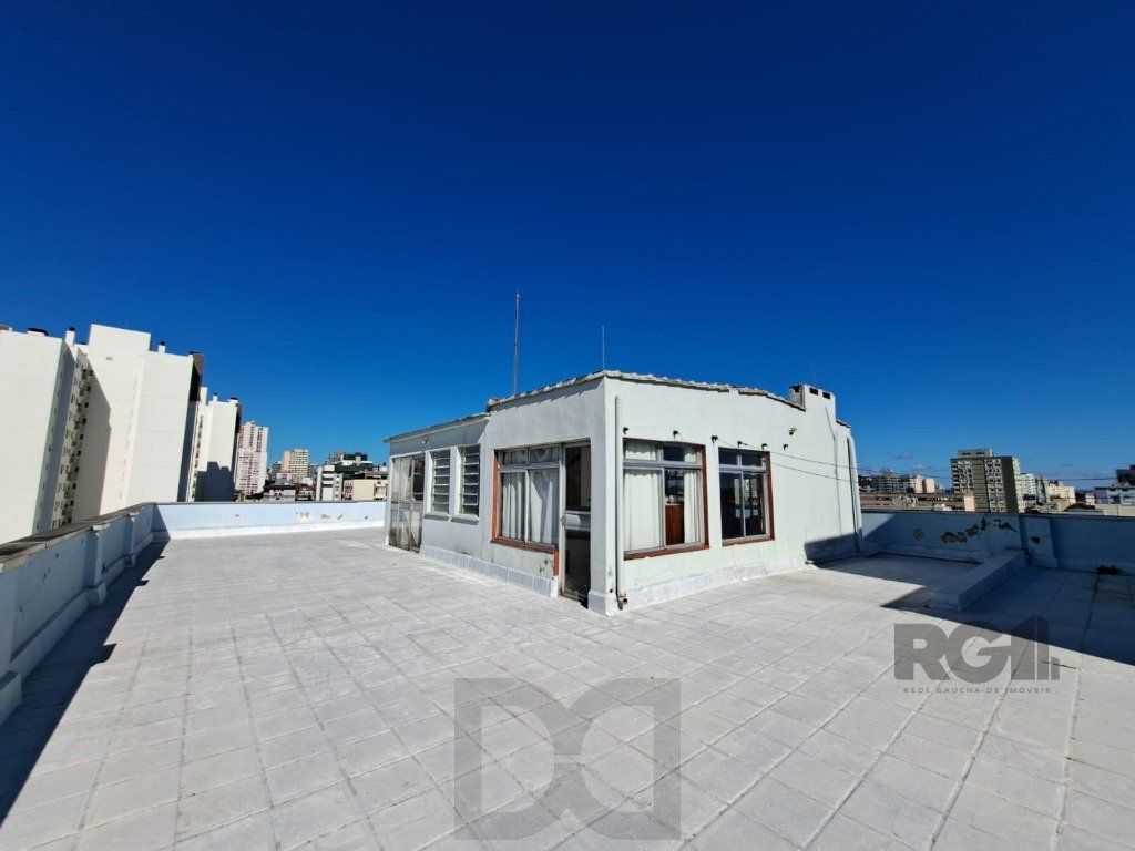 Vendo excelente cobertura com vista cinematografia, no Bairro Floresta. — foto 59