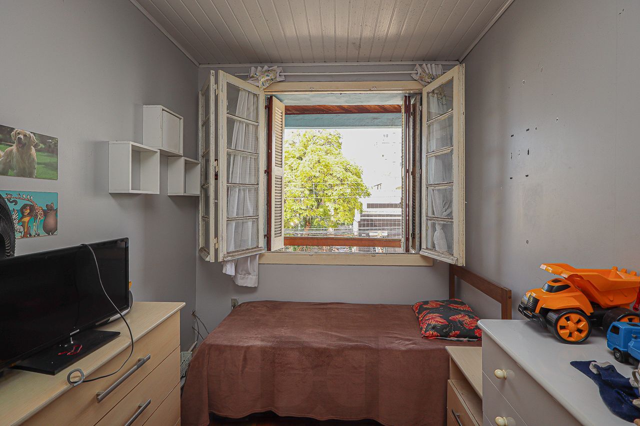 Vende sobrado com 3 dormitórios no bairro Floresta Porto Alegre/RS — foto 13