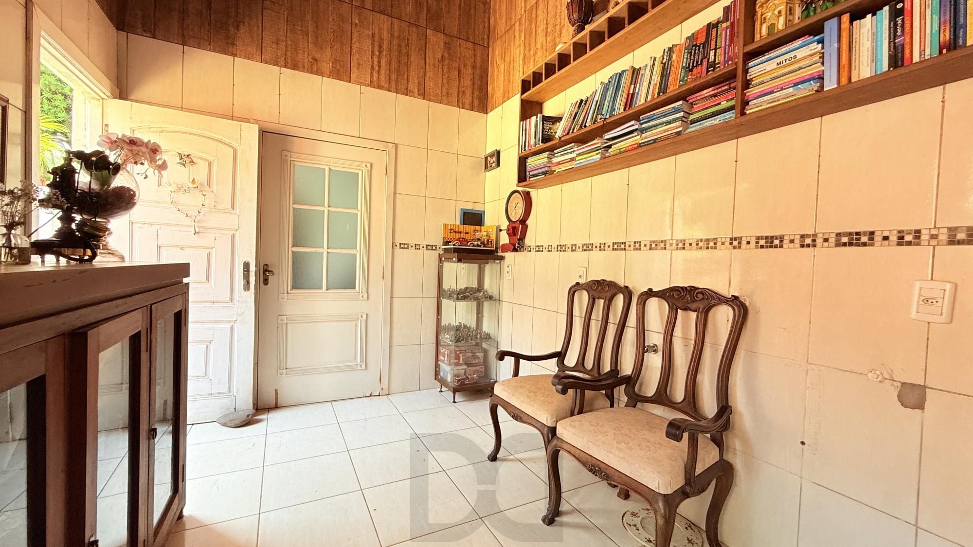 Casa Residencial  3 dormitórios com Piscina na Vila Assunção em Porto Alegre RS — foto 32