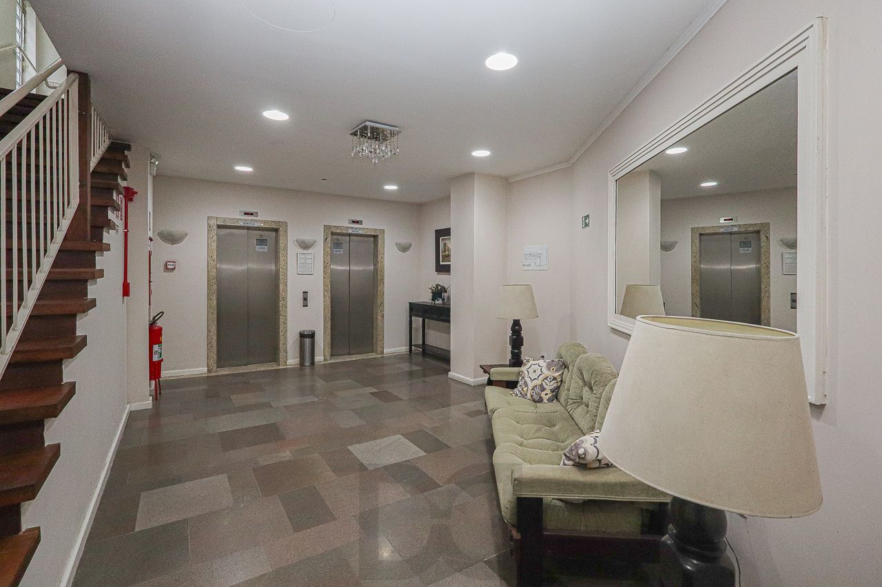 Apartamento 02 dormitórios no Bairro Floresta em Porto Alegre — foto 5