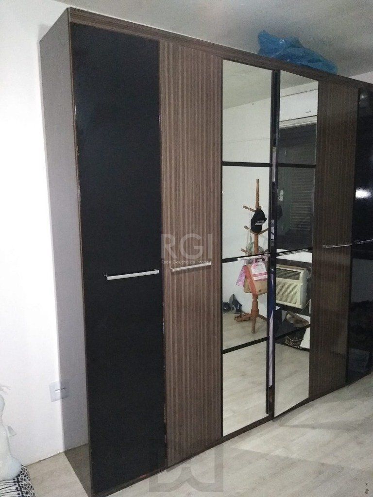 Casa para Venda - 265m², 5 dormitórios, sendo 2 suites, Floresta — foto 13