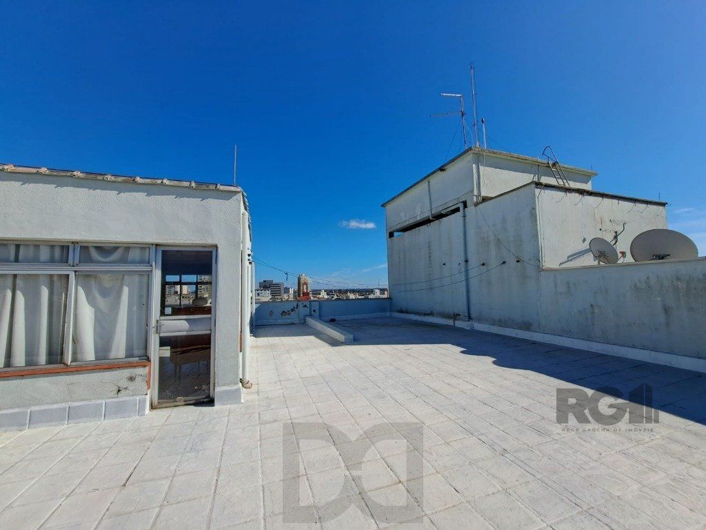 Vendo excelente cobertura com vista cinematografia, no Bairro Floresta. — foto 43