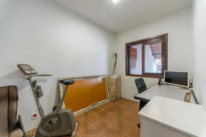 Casa 4 quartos com 233 m2 — foto 18