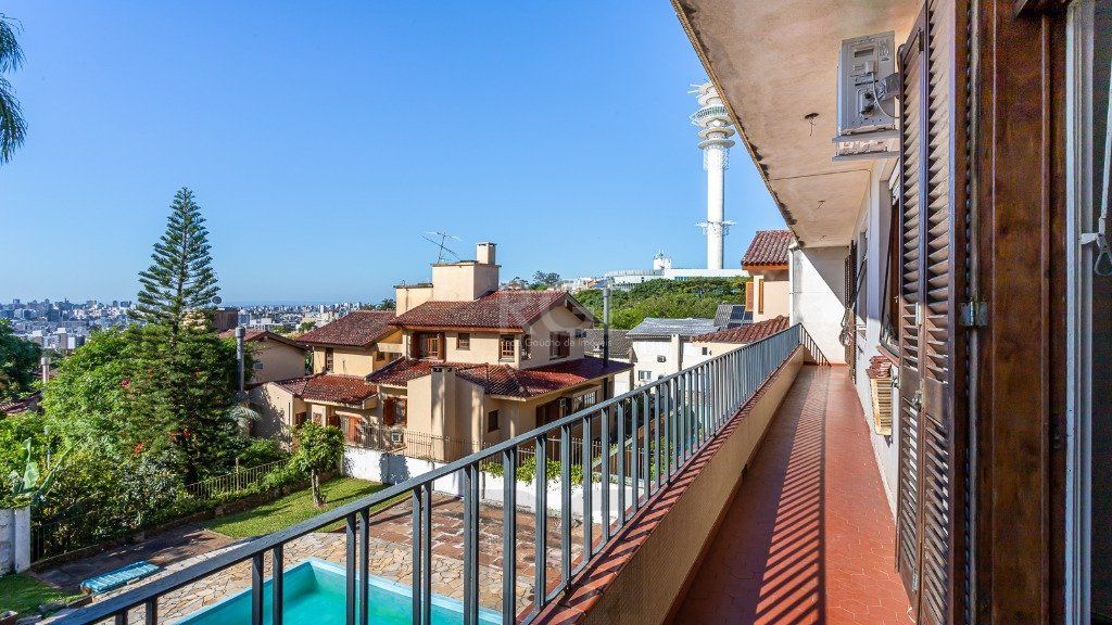 Vende casa com 05 quartos e garagem para 5 carros. — foto 26