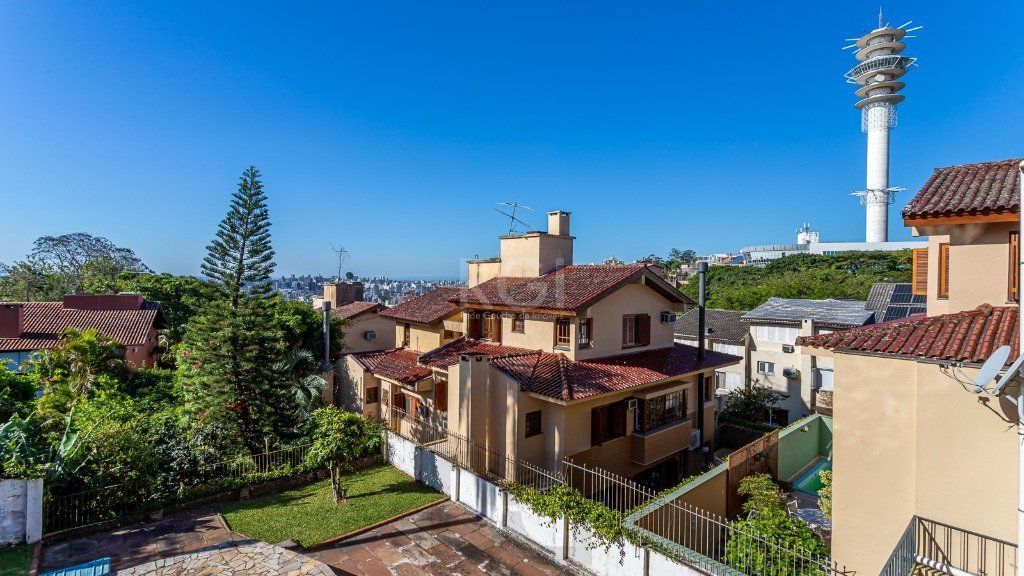 Vende casa com 05 quartos e garagem para 5 carros. — foto 30