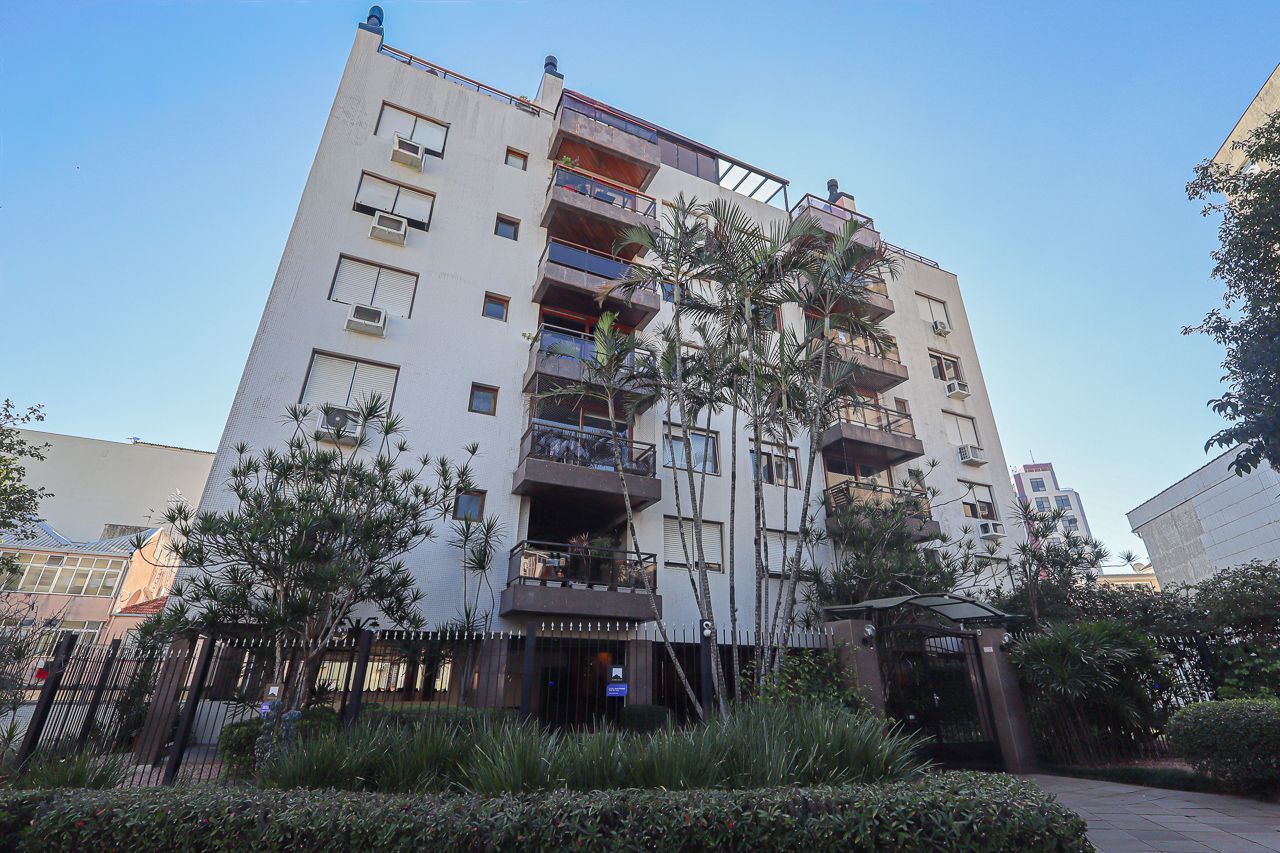 02 quartos no Bairro Higienópolis com Churrasqueira, Garagem e elevador — foto 51