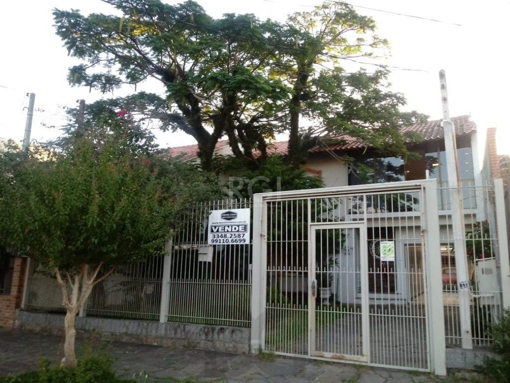 Casa para Venda - 300m², 3 dormitórios, sendo 1 suites, 5 vagas - Jardim Itu — foto 1