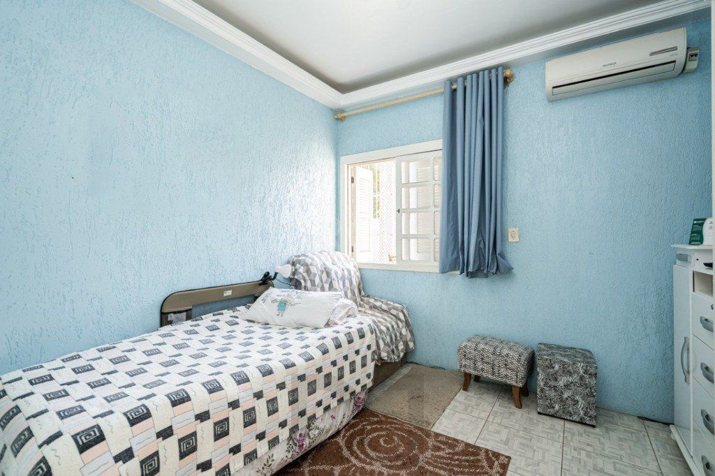 Casa para Venda - 259m², 4 dormitórios, sendo 1 suites, 4 vagas - Coronel Aparício Borges — foto 10