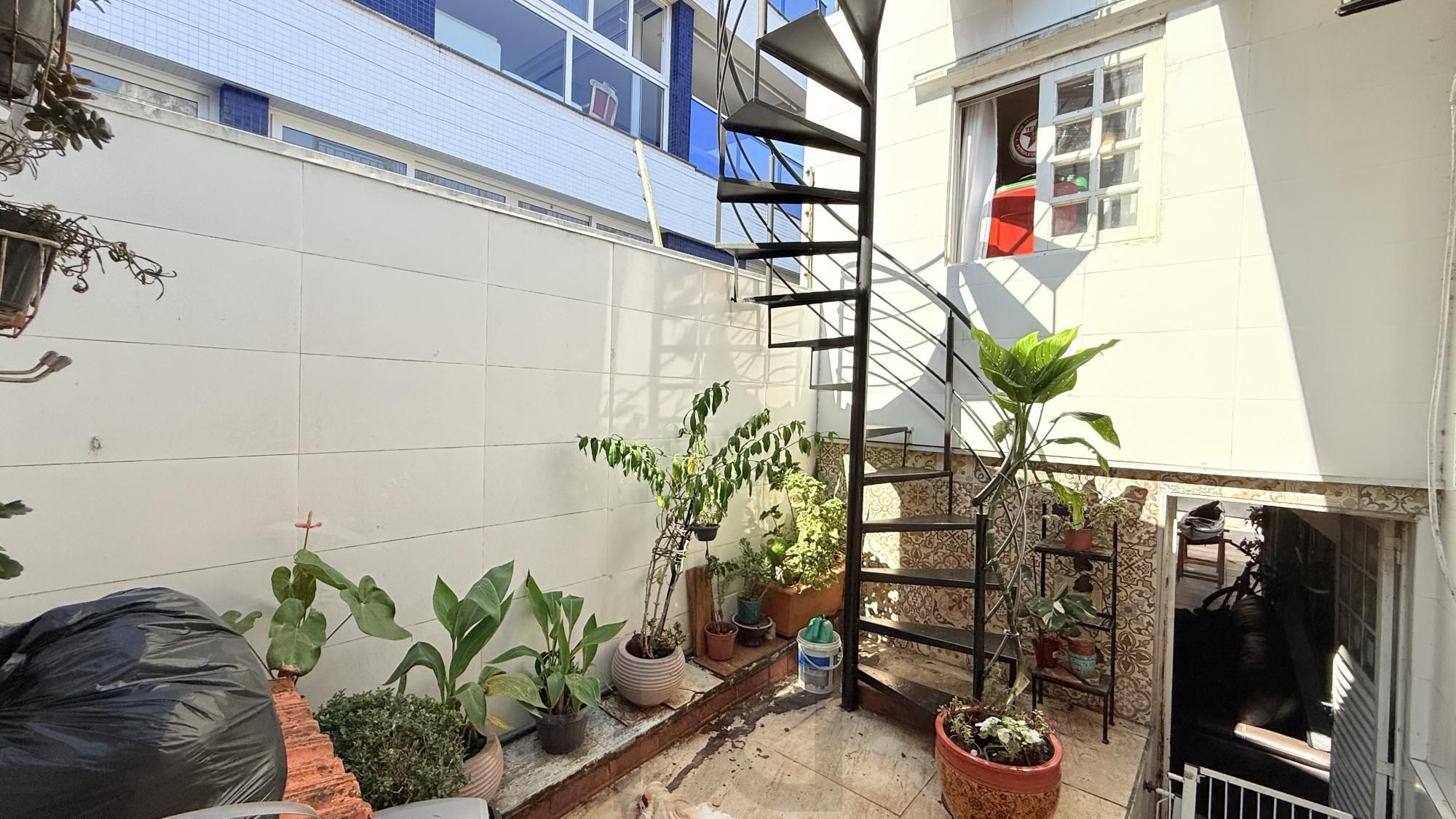 Casa Residencial  3 dormitórios com Piscina na Vila Assunção em Porto Alegre RS — foto 23