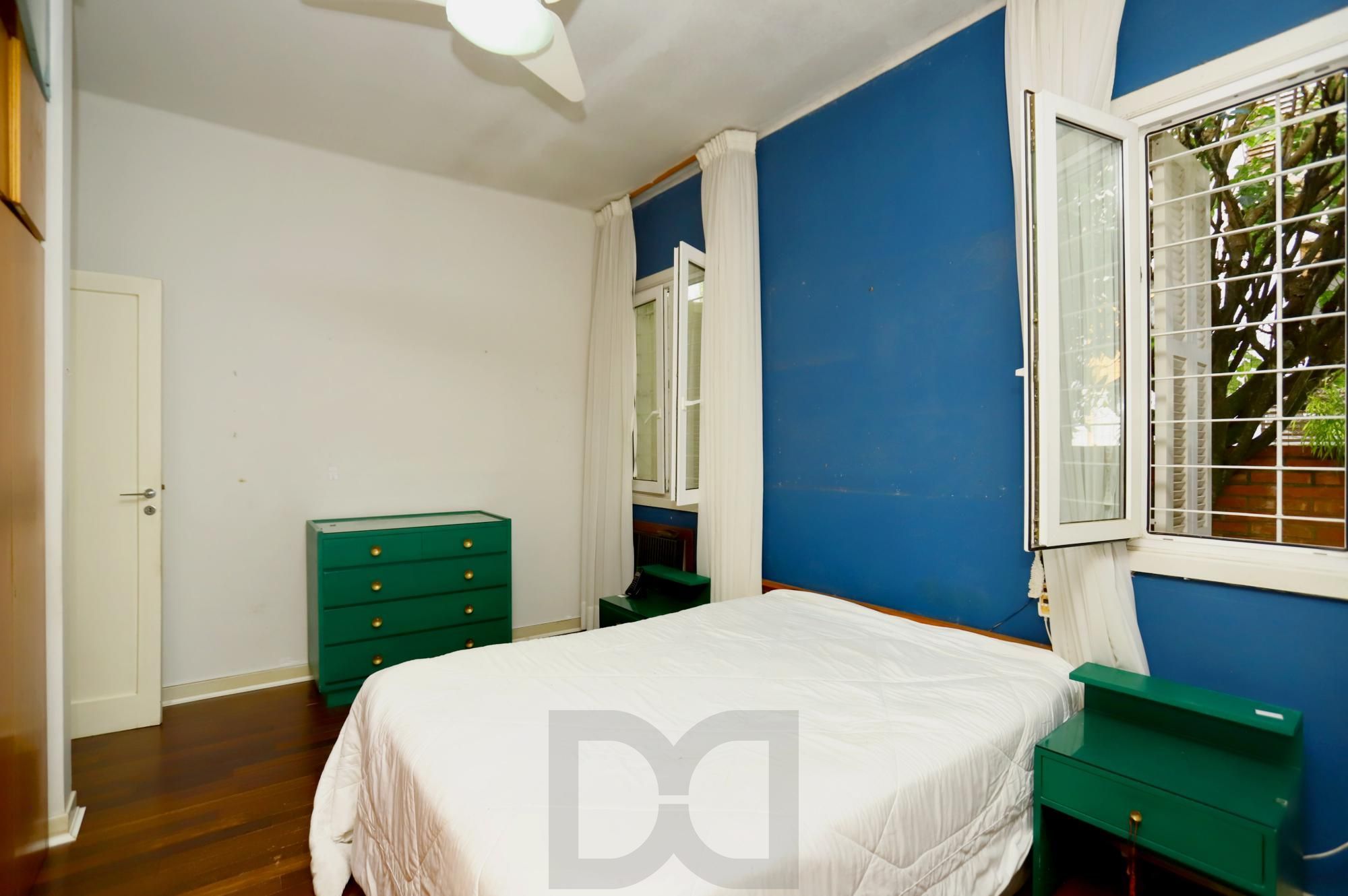 Casa no Bairro Petrópolis em Porto Alegre - Rua calma junto Av. Protásio Alves — foto 34