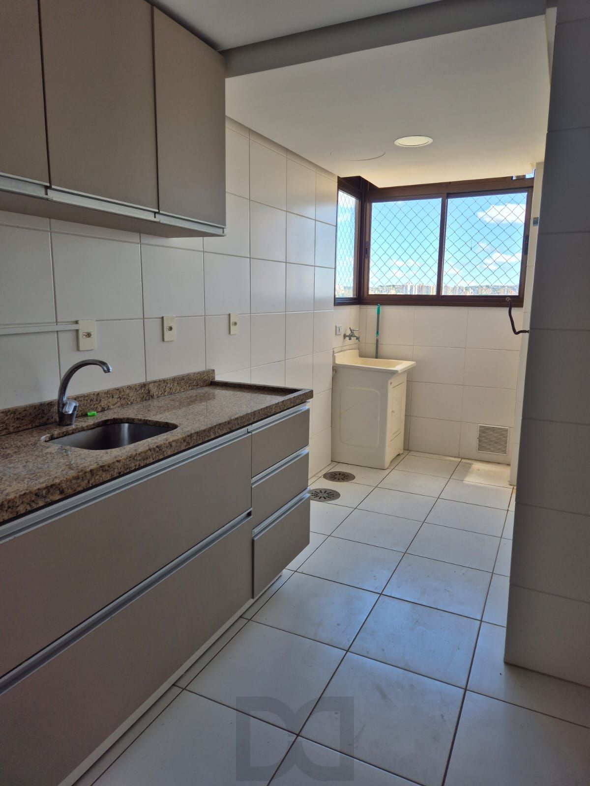 Apartamento 03 dormitórios no Bairro Cristo Redentor em Porto Alegre. — foto 6
