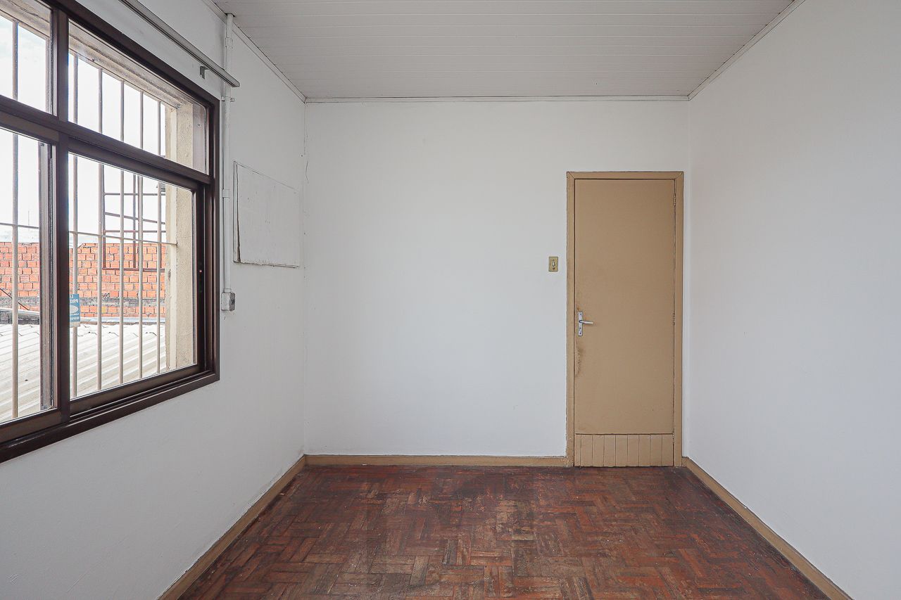 Prédio Comercial com entrada para caminhão — foto 22