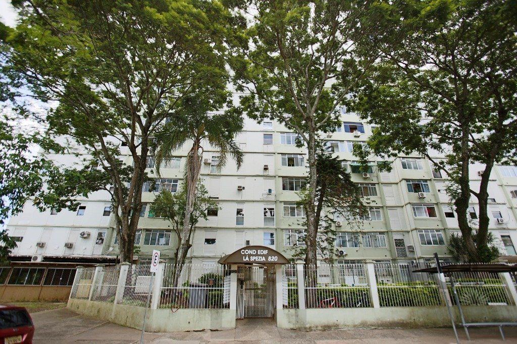 Apartamento a venda, 2 quartos, financiável no bairro Humaitá, Porto Alegre. — foto 1