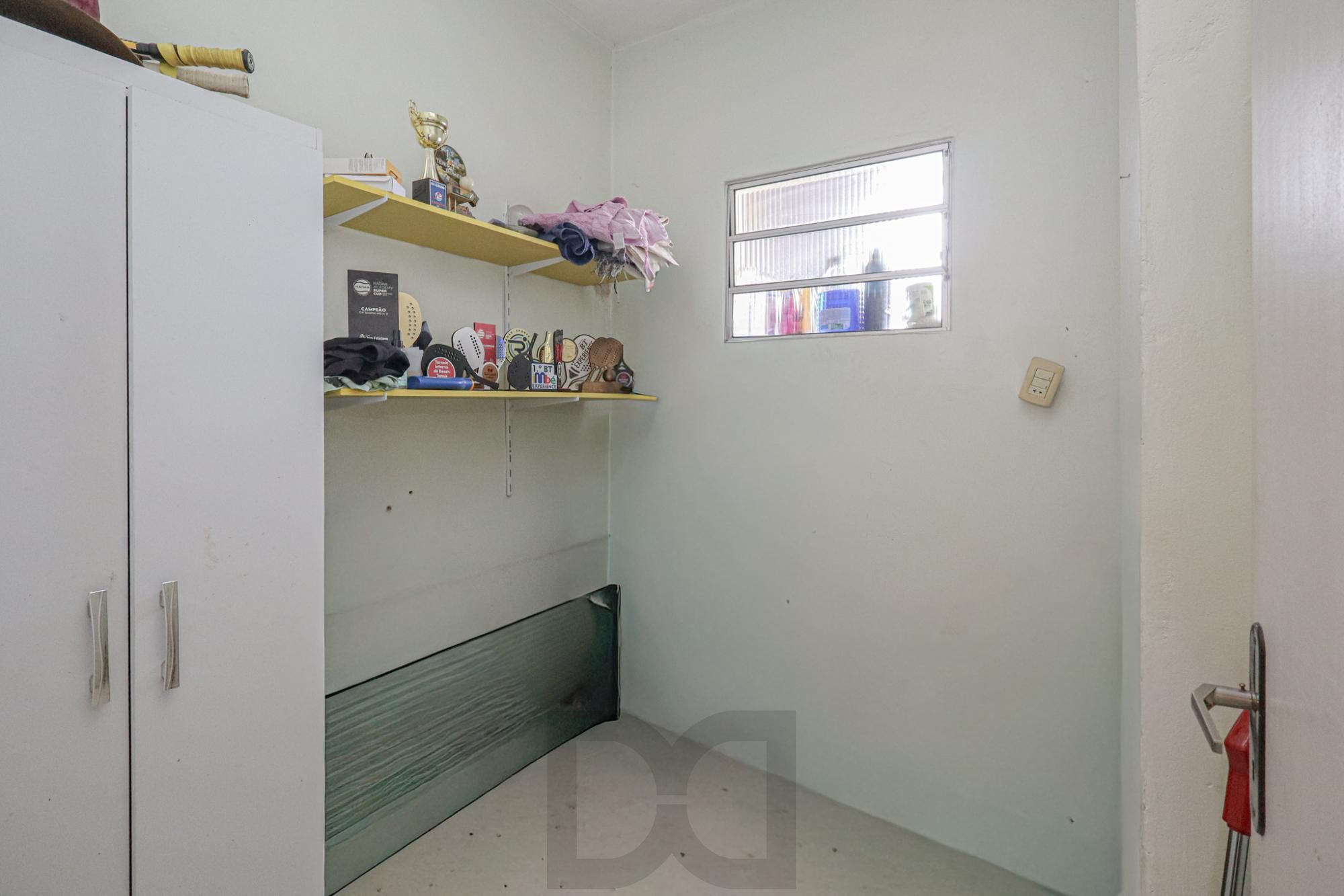 Com 2 quartos, 1 banheiro, opção do 2.º banheiro, e escritório, — foto 5