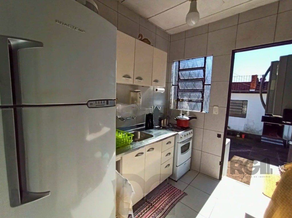 Casa com 3 quartos espaçosos, 2 banheiros bem distribuídos e 2 vagas de garagem — foto 9