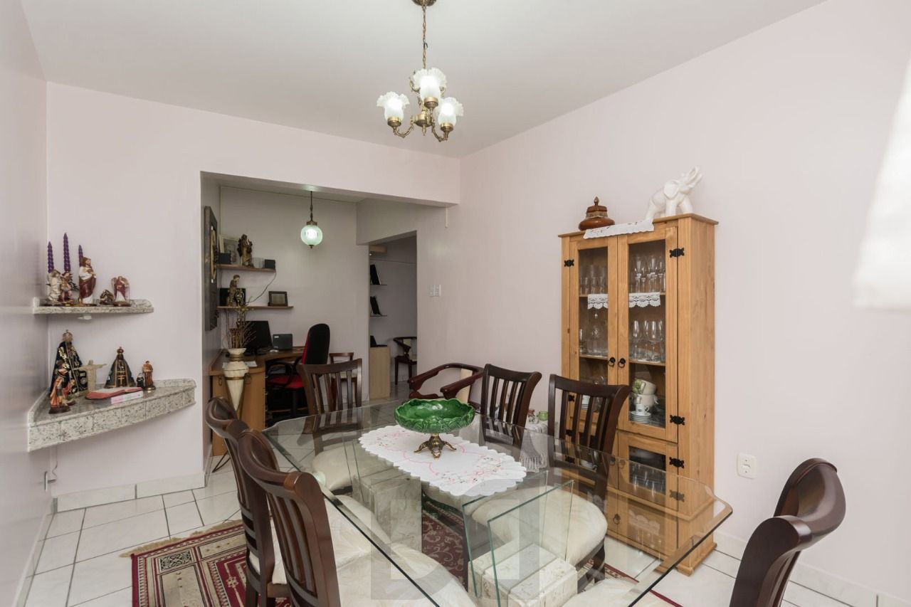 Apartamento, 2 dormitórios, 2 banheiros, 114m², Bairro Floresta — foto 11
