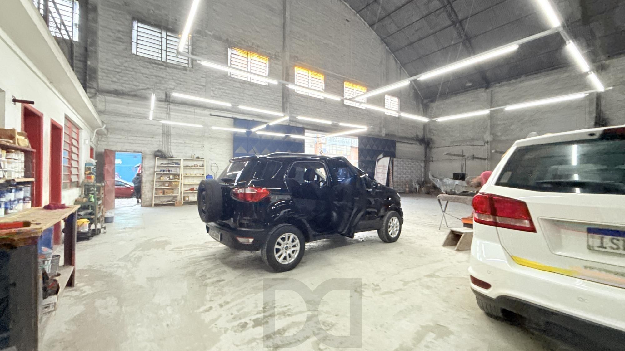 VENDE PAVILHÃO COM 1036 M² CONSTRUÍDOS EM TERRENO DE 1156M² COM TESTADA DE 29,20². — foto 16