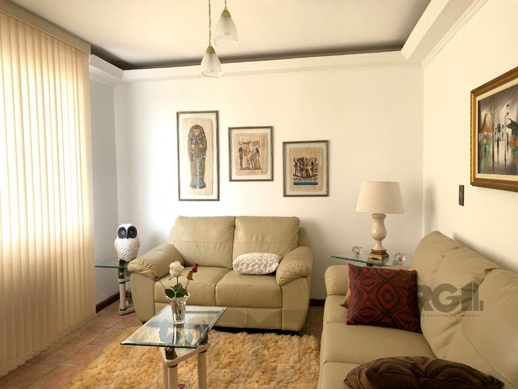 apartamento de 3 dormitórios , transformado em 2 com fácil reversão, Living para dois ambientes, com sacada fechada. — foto 2