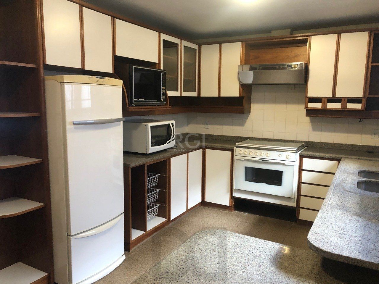 Casa Condominio para Venda - 420m², 3 dormitórios, sendo 3 suites, 2 vagas - Santa Tereza — foto 20
