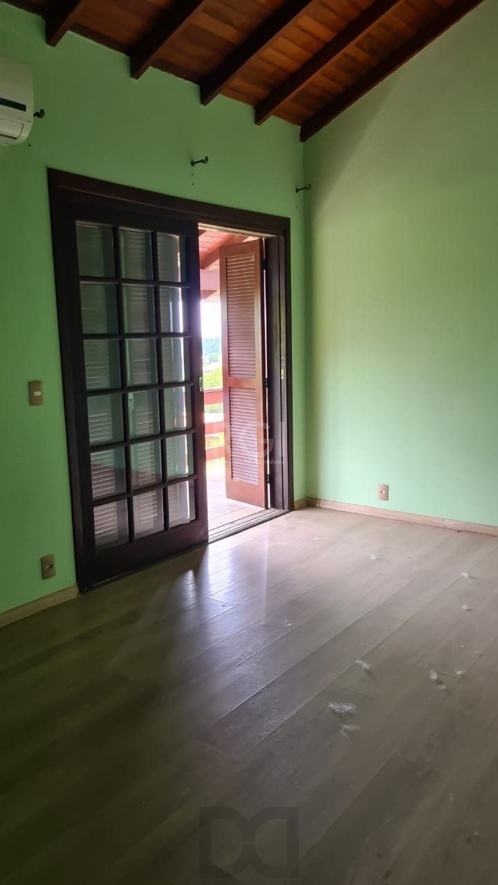 Sobrado para Venda - 200m², 3 dormitórios, sendo 1 suites, 3 vagas - Belém Novo — foto 25