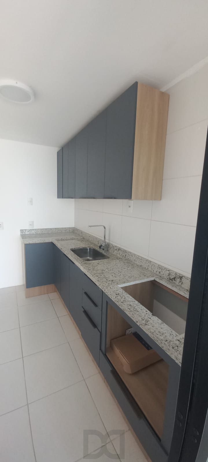 APARTAMENTO 02 DORMITÓRIOS , SUÍTE E VAGA COBERTA — foto 8