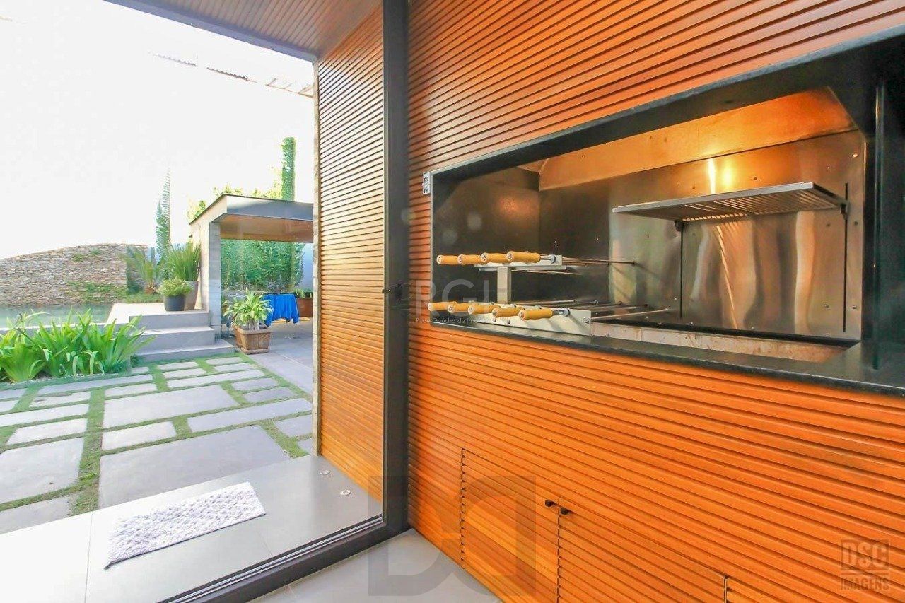 Casa para Venda - 238m², 3 dormitórios, sendo 3 suites, 6 vagas - Três Figueiras — foto 15