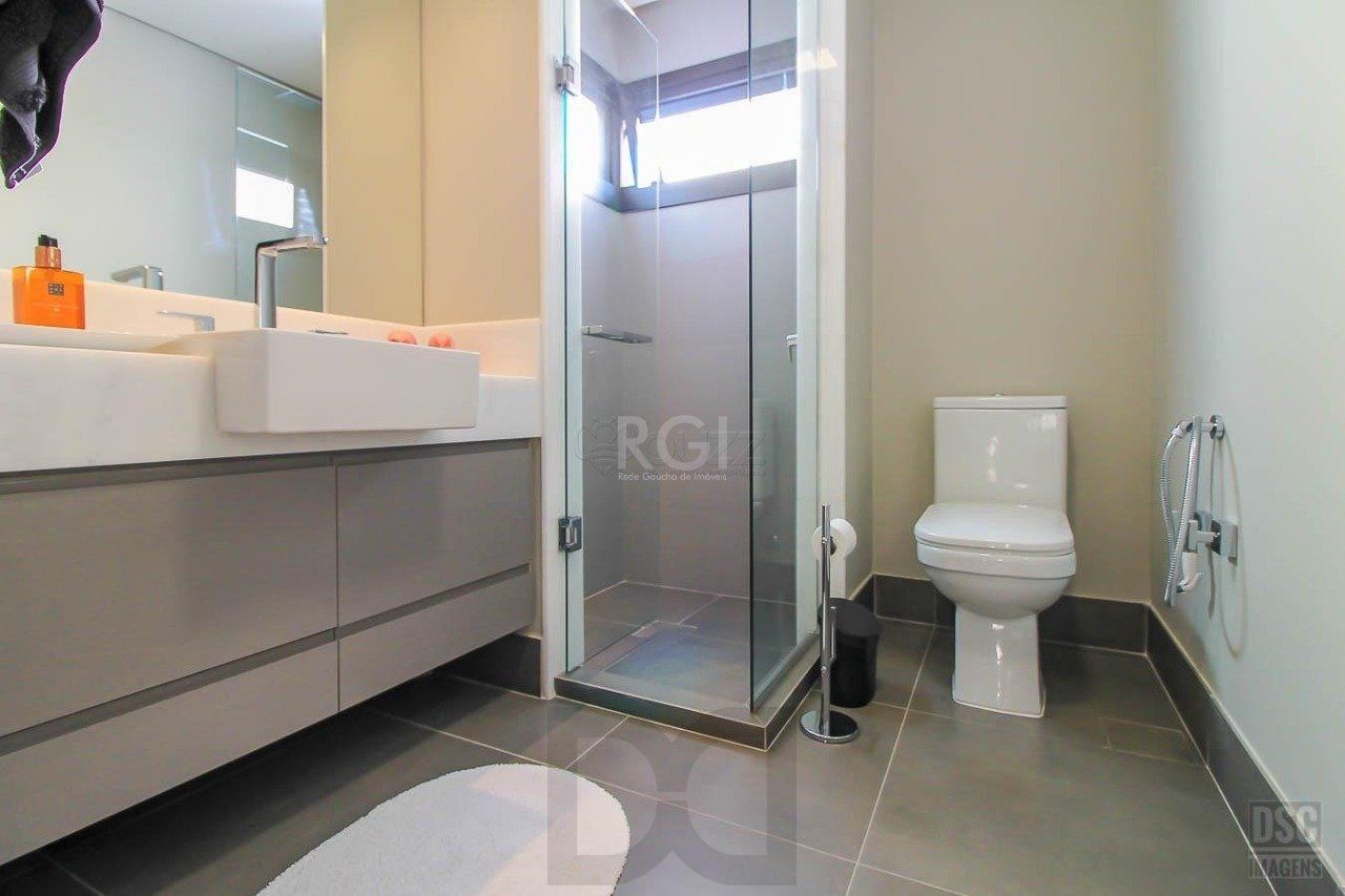 Casa para Venda - 238m², 3 dormitórios, sendo 3 suites, 6 vagas - Três Figueiras — foto 36