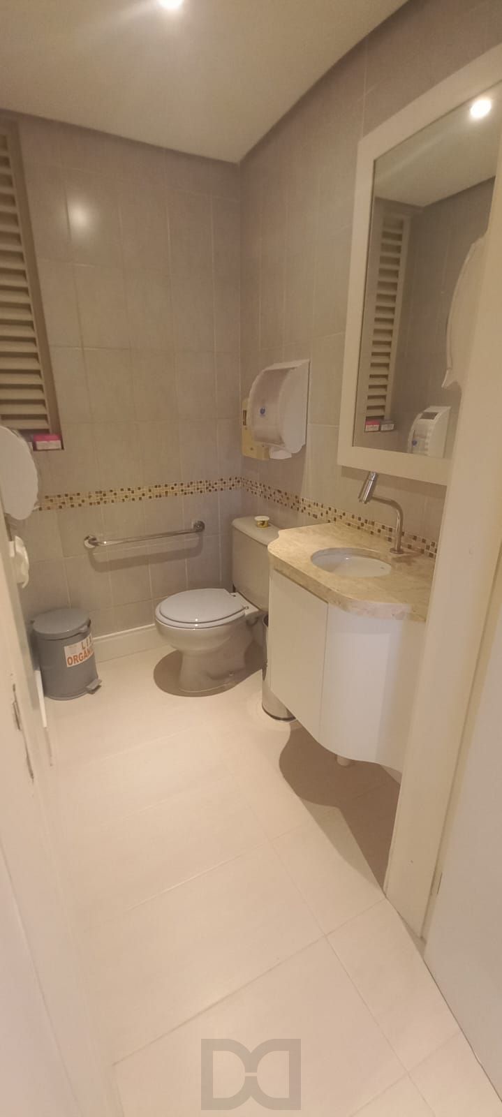 Sala / Conjunto comercial a venda no bairro Moinhos de Vento em Porto Alegre — foto 19