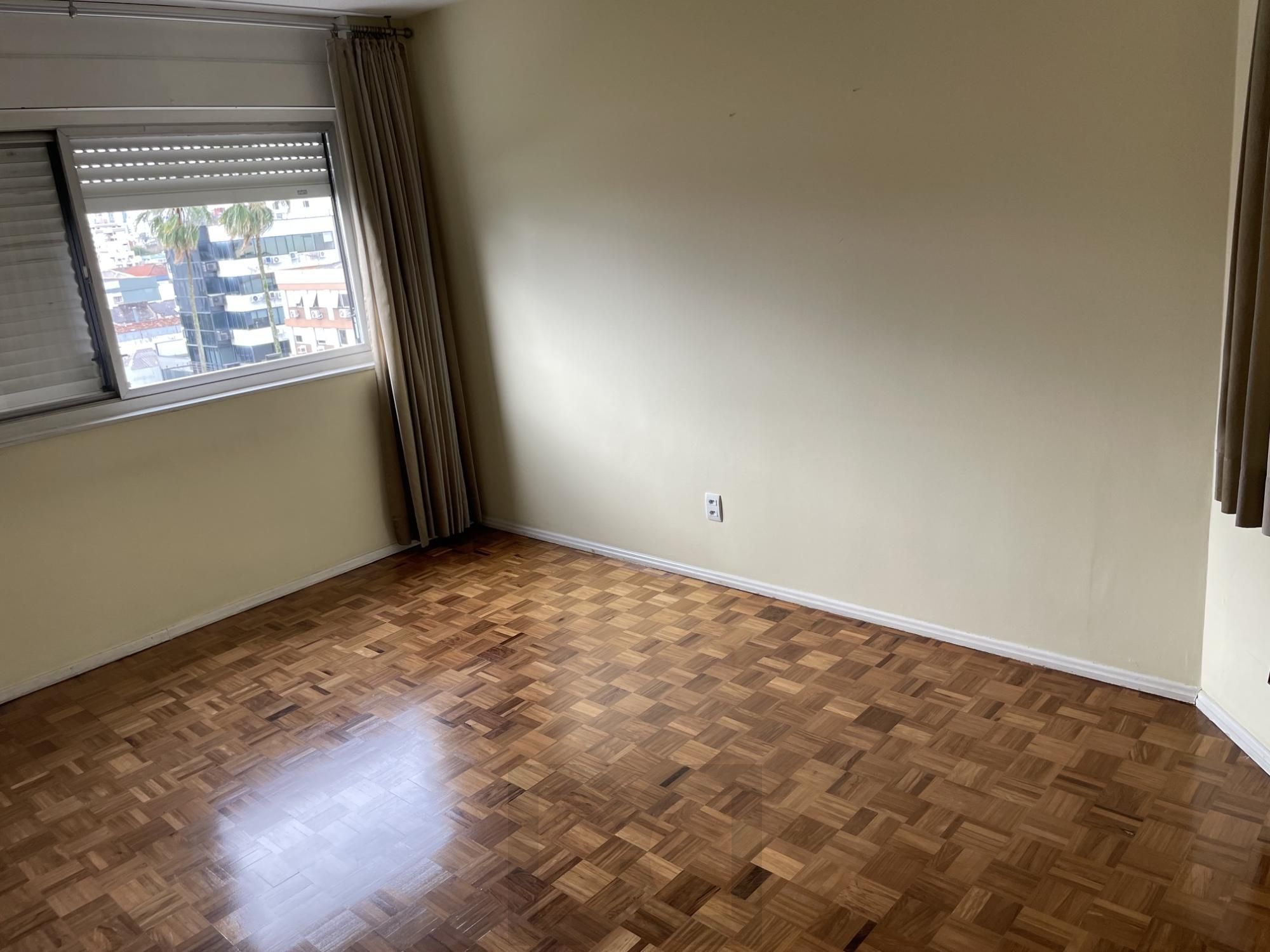 Apartamento no bairro Menino Deus com 3 dormitórios com vaga e elevador — foto 33