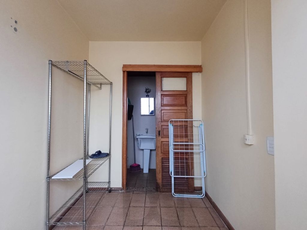 Apartamento a venda no bairro Menino Deus com 2 dormitórios — foto 9