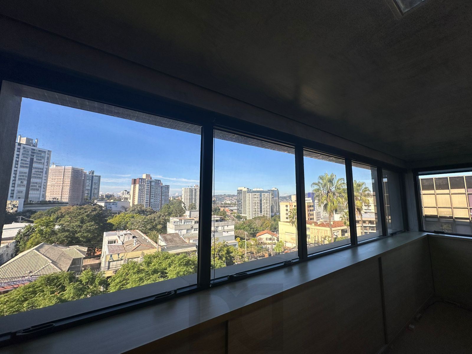Sala comercial no bairro Petrópolis próximo a Carlos Gomes — foto 15