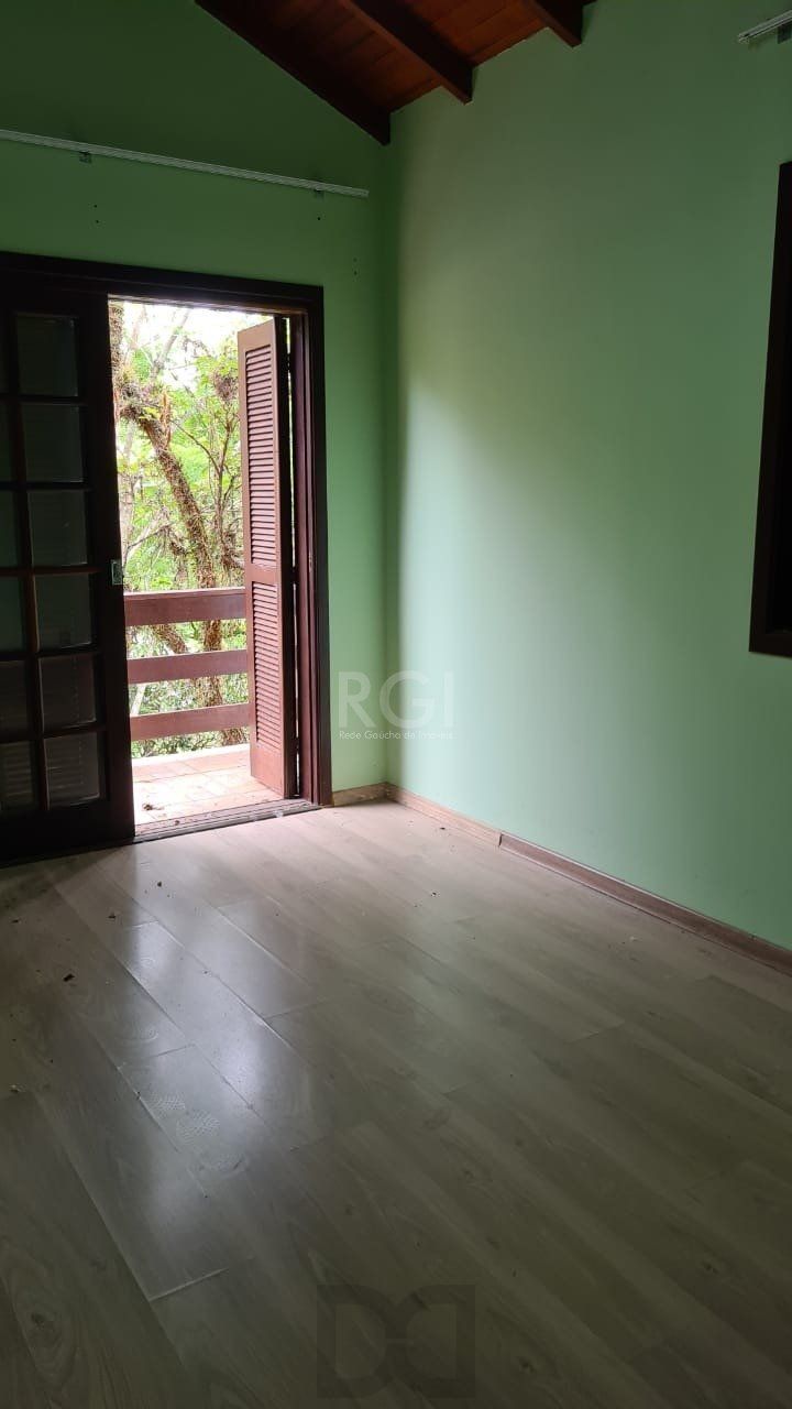 Sobrado para Venda - 200m², 3 dormitórios, sendo 1 suites, 3 vagas - Belém Novo — foto 21
