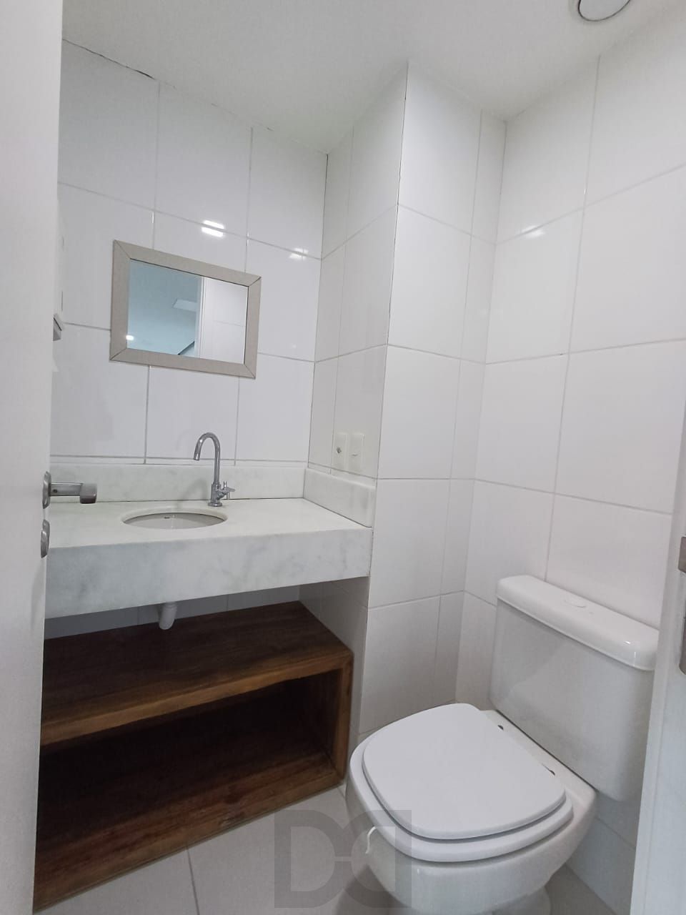 Sala comercial no Cristal Tower. Bairro Cristal. Barra Shopping Sul. — foto 9