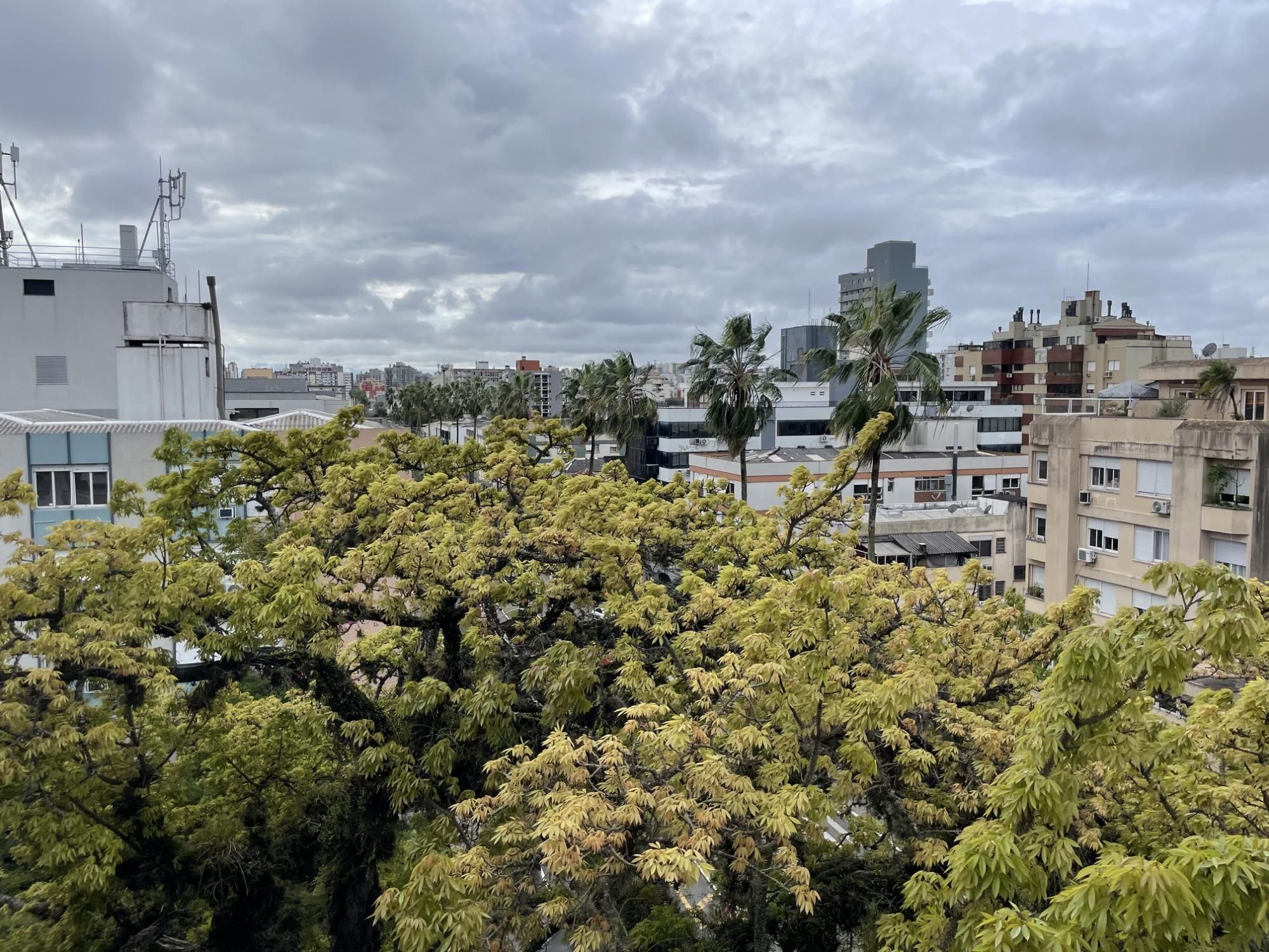 Apartamento no bairro Menino Deus com 3 dormitórios com vaga e elevador — foto 39