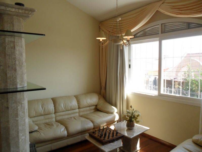 Casa para Venda - 348m², 3 dormitórios, sendo 1 suites, 2 vagas - Medianeira — foto 2