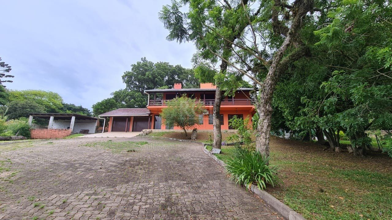Sobrado para Venda - 200m², 3 dormitórios, sendo 1 suites, 3 vagas - Belém Novo — foto 4