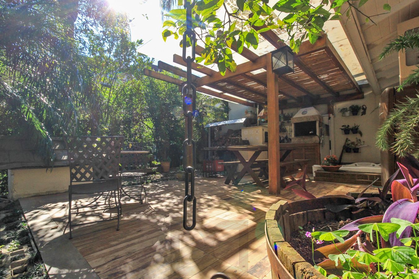 Casa em Condomínio - Imóvel Raro - Excelente Pátio Privativo — foto 8