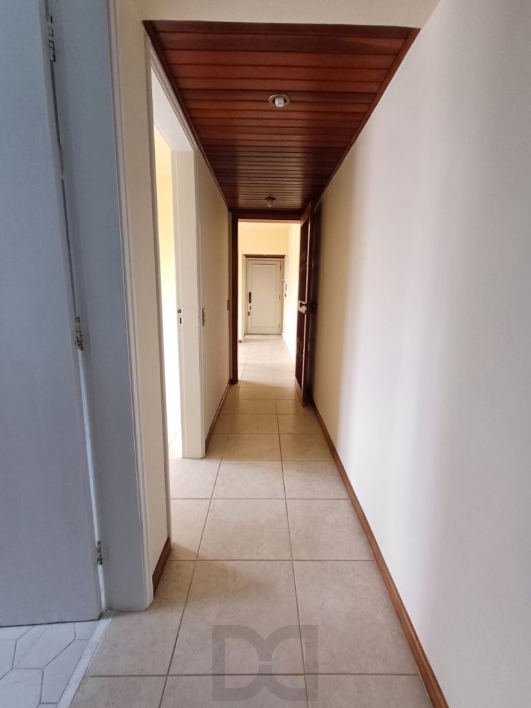 Apartamento a venda no bairro Menino Deus com 2 dormitórios — foto 14