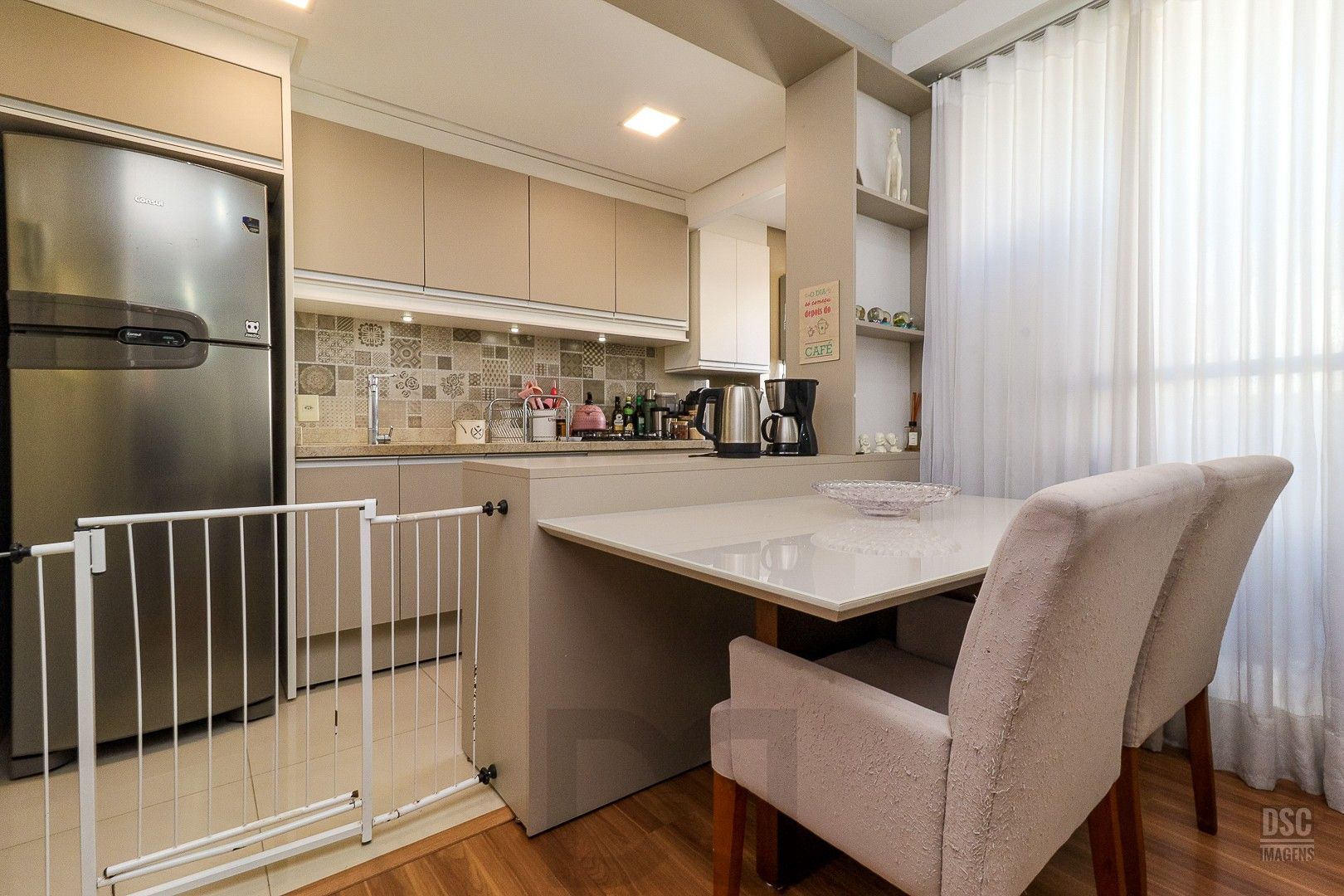 Apartamento aconchegante na Dr. Campos Velho | 2 dormitórios com vaga de garagem — foto 7