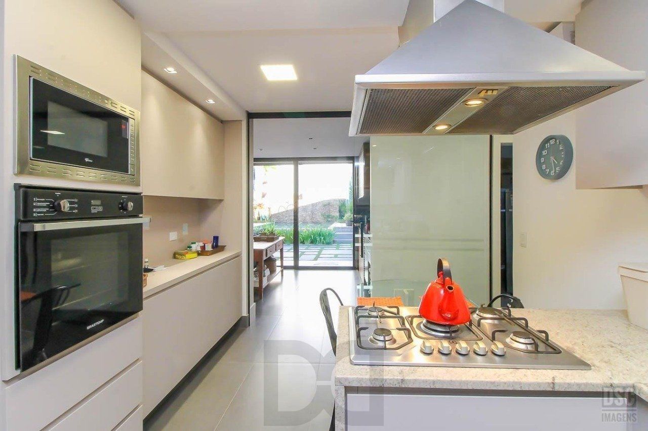 Casa para Venda - 238m², 3 dormitórios, sendo 3 suites, 6 vagas - Três Figueiras — foto 39