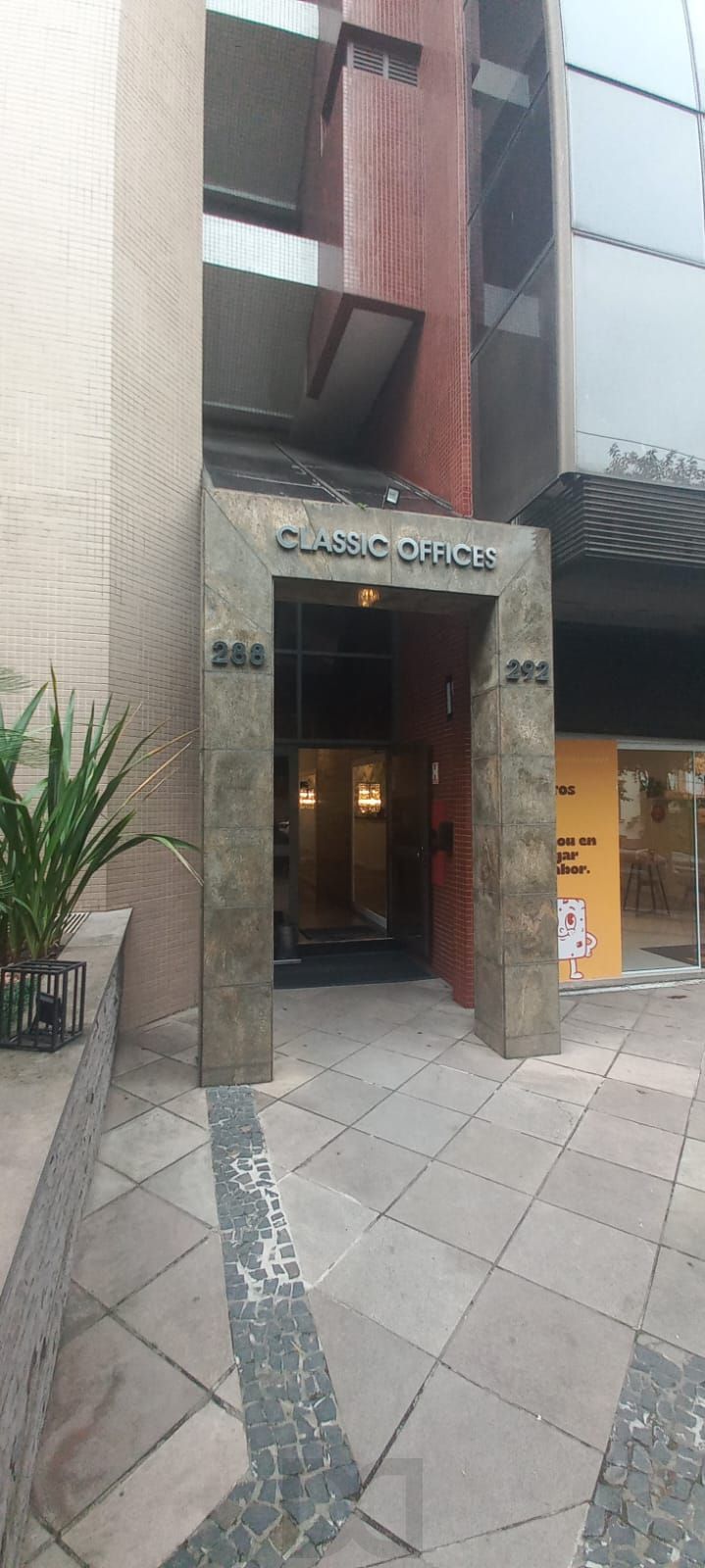 Sala / Conjunto comercial a venda no bairro Moinhos de Vento em Porto Alegre — foto 4