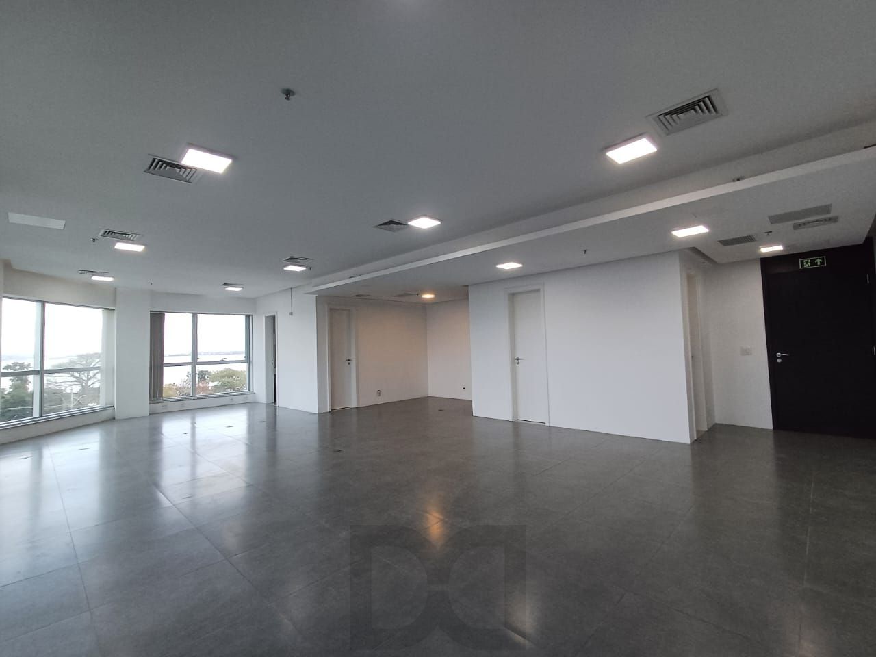 Sala comercial no Cristal Tower. Bairro Cristal. Barra Shopping Sul. — foto 3